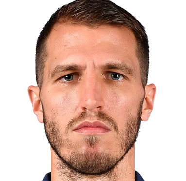 https://img.rzwanmu.com/img/football/player/d184739dba8a2259cf07cd4475e3d409.png